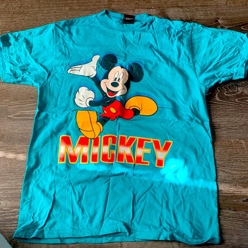 Vintage Men Mickey Mouse shirt